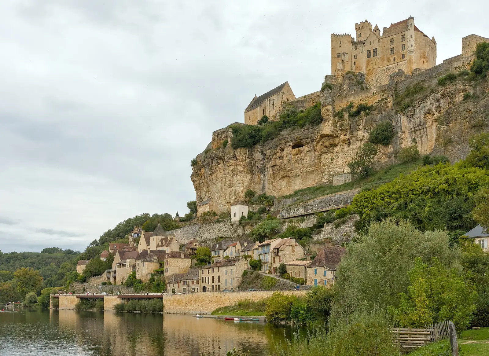 Buying a House in France as a British Buyer: 6.32% and 90 Days