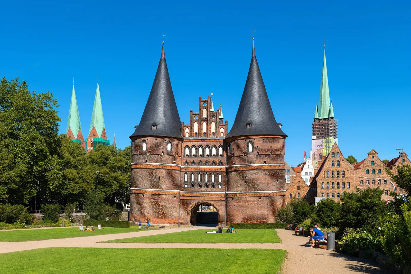 Buying a House in Germany as a Danish Buyer: No Permission Needed