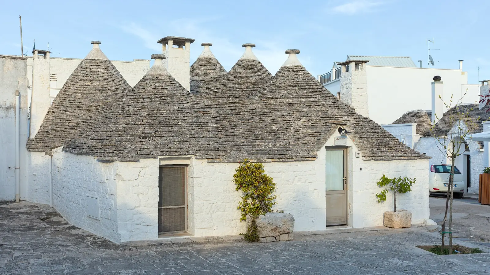 Buying a House in Italy as a Dutch Buyer: 9% and No Bedenktijd