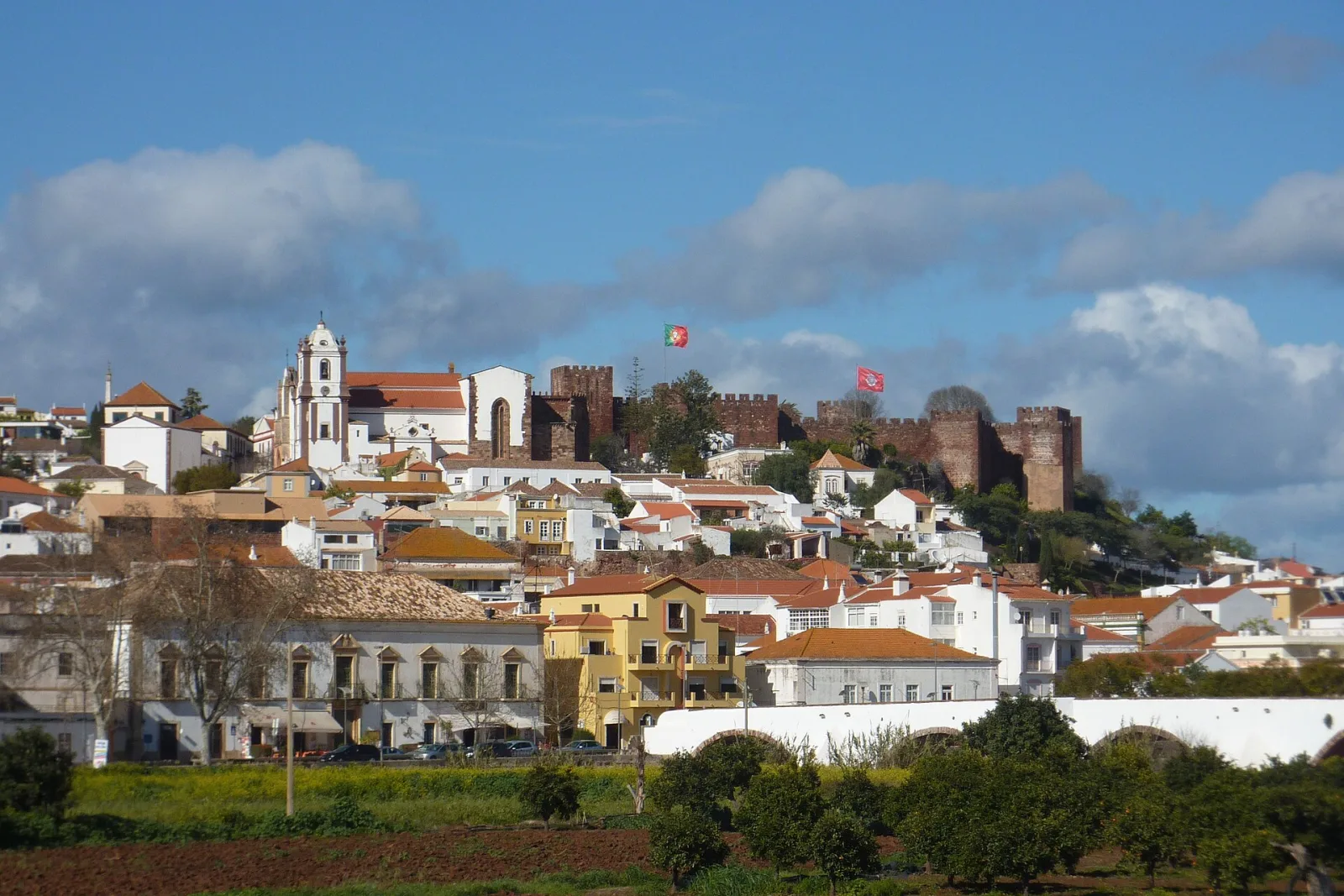 Buying a House in Portugal as a Danish Buyer: No Permit, 7.5% Tax