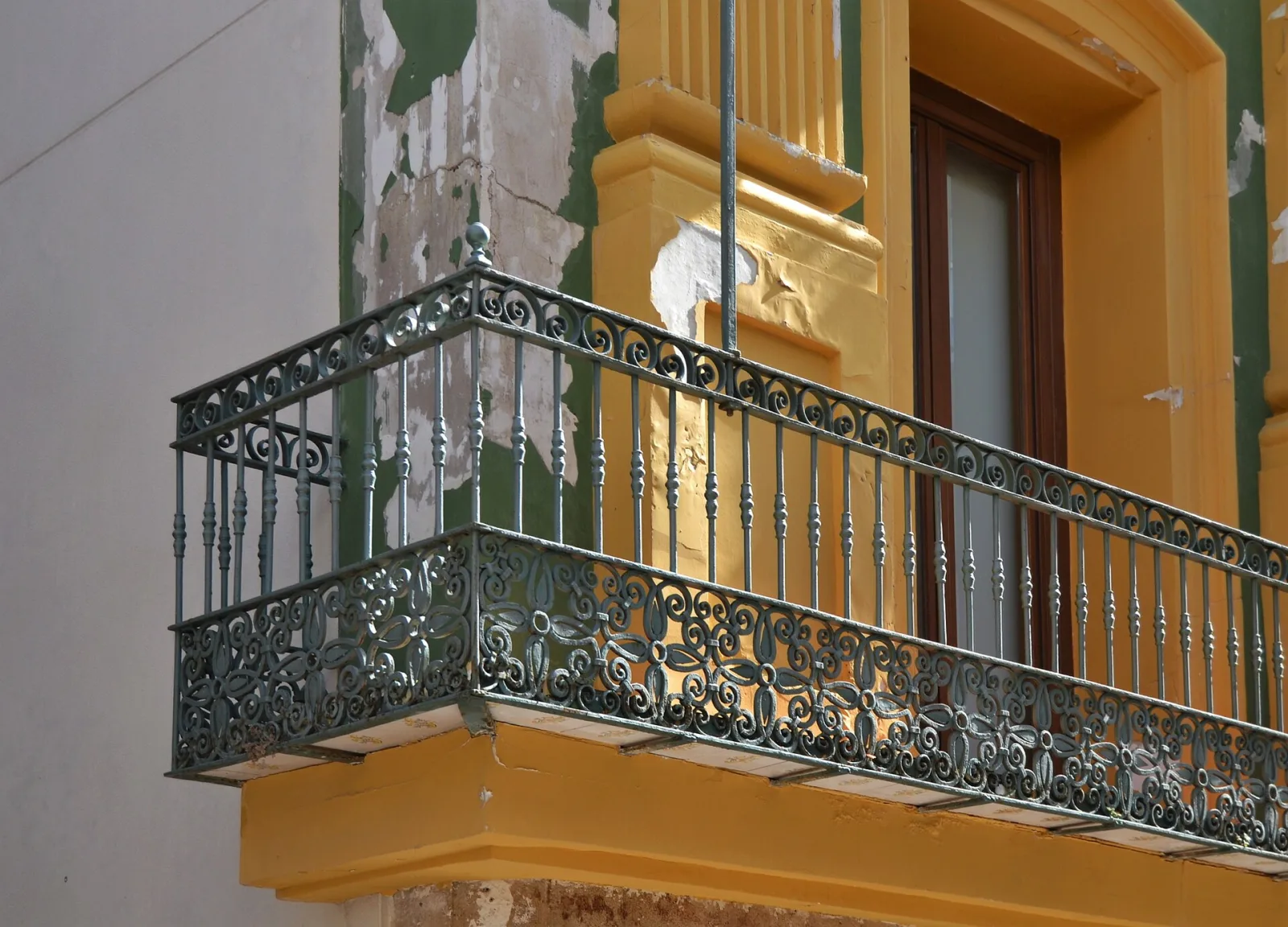 Buying a House in Spain as a Danish Buyer: The 10x Cost Jump